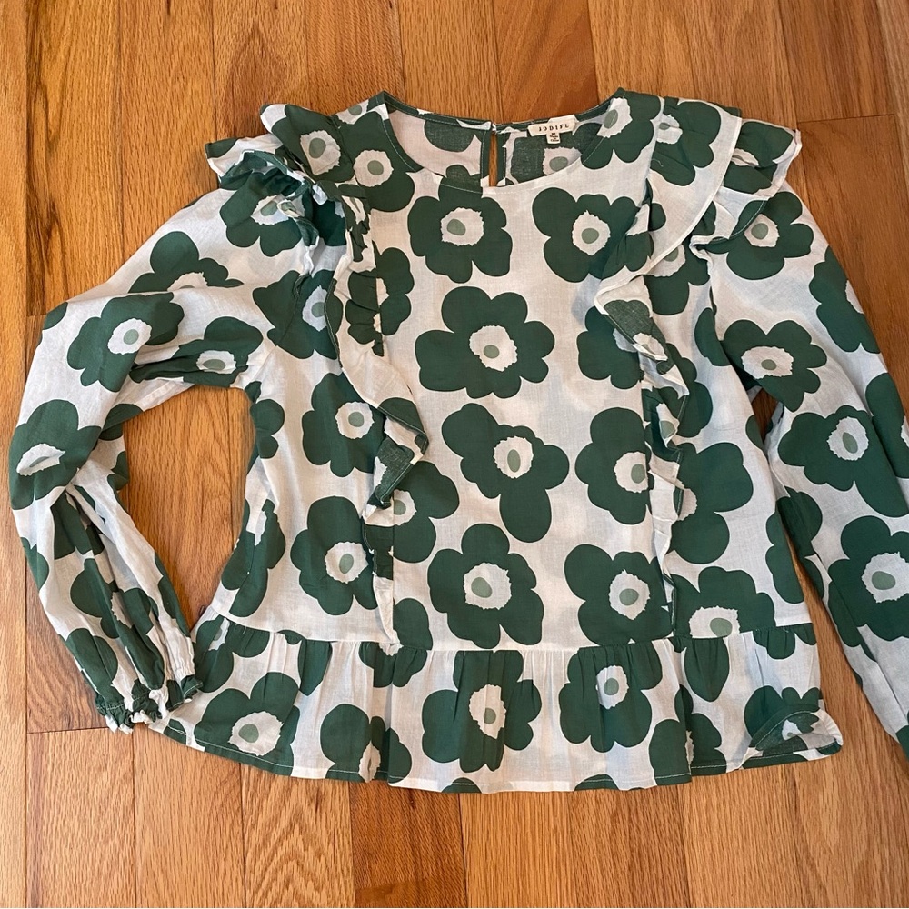 JODIFL Emerald Green and White Floral Ruffle Blouse
